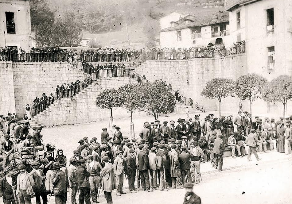 Hoy se cumplen 118 años de la trágica "Carga de 1903" en Infiesto que dejó 12 piloñeses muertos Hoy se cumplen 118 años de la trágica "Carga de 1903" en Infiesto que dejó 12 piloñeses muertos