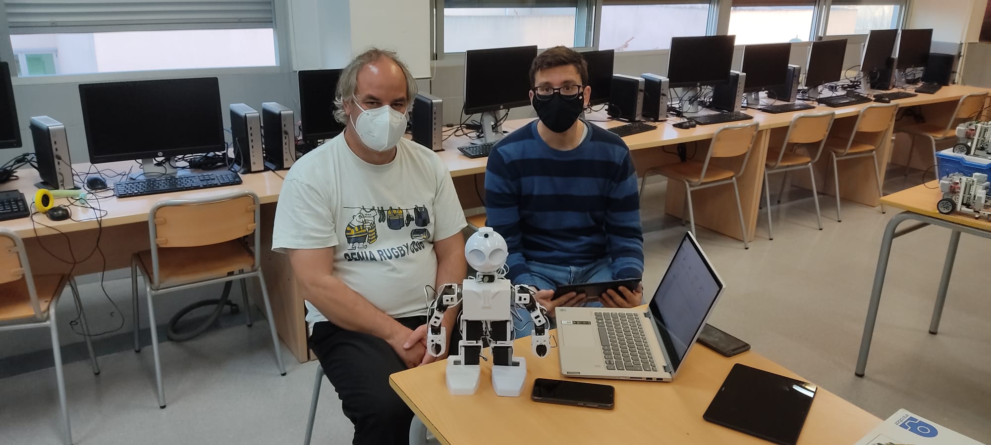 Se trata de un proyecto que une arte, tecnología, sociedad y que este curso se centrará en la Ciencia Mediterránea Se trata de un proyecto que une arte, tecnología, sociedad y que este curso se centrará en la Ciencia Mediterránea