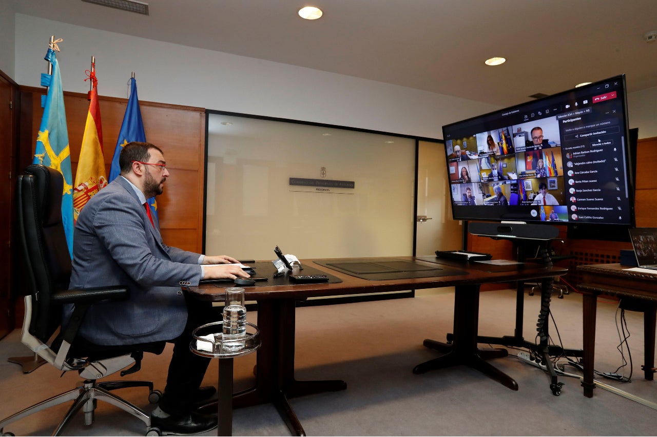 Una fallecida por covid mientras el Principado aguarda a la próxima semana para anunciar cómo aborda la 'postalarma' Una fallecida por covid mientras el Principado aguarda a la próxima semana para anunciar cómo aborda la 'postalarma'