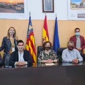 Han sido confeccionadas por la comisión de fiestas de la localidad y van a ser destinadas a una posta médica y residencia de ancianos en Perú Han sido confeccionadas por la comisión de fiestas de la localidad y van a ser destinadas a una posta médica y residencia de ancianos en Perú