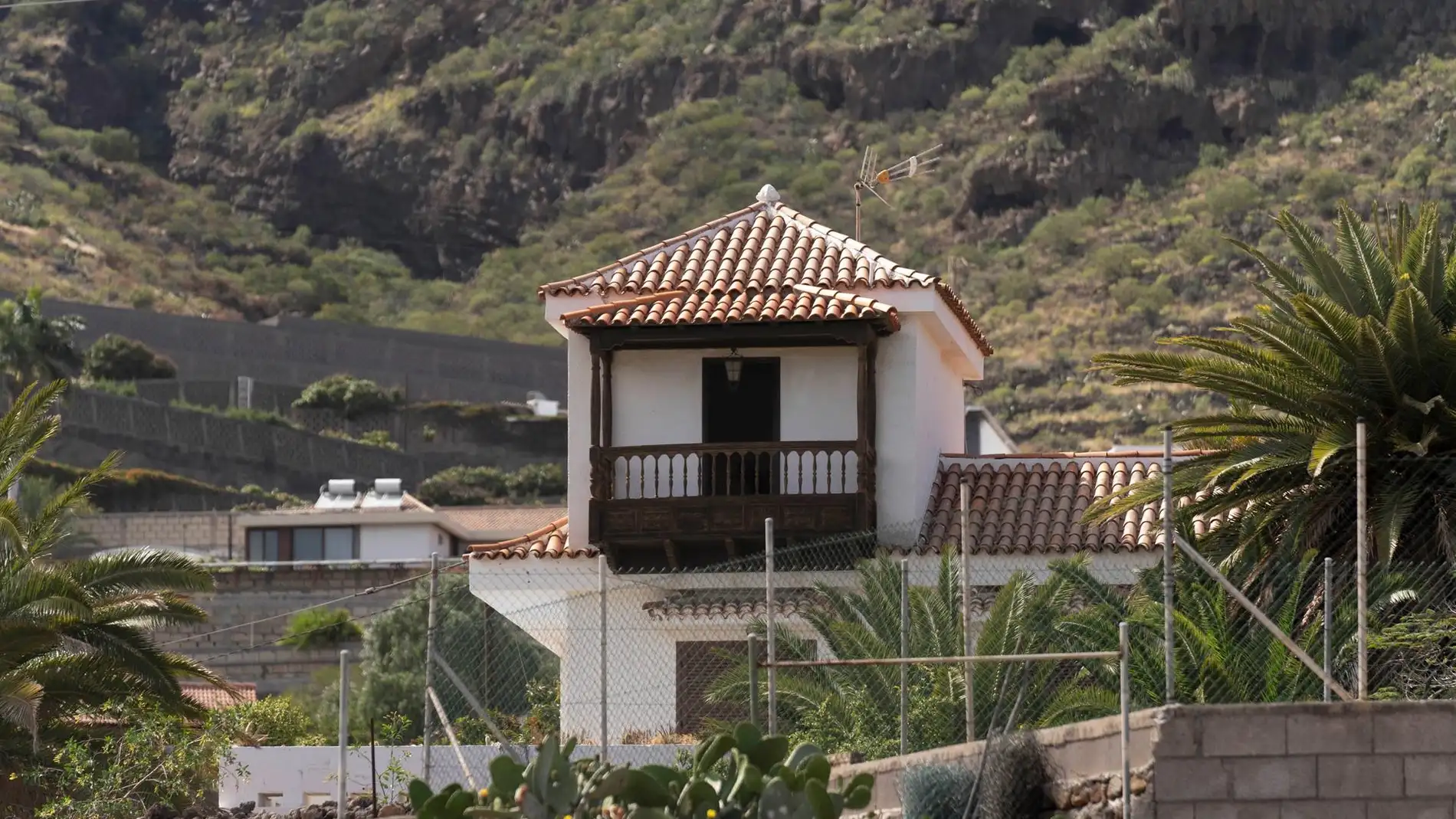 Orden de búsqueda internacional para el padre y sus dos hijas desaparecidos en Tenerife