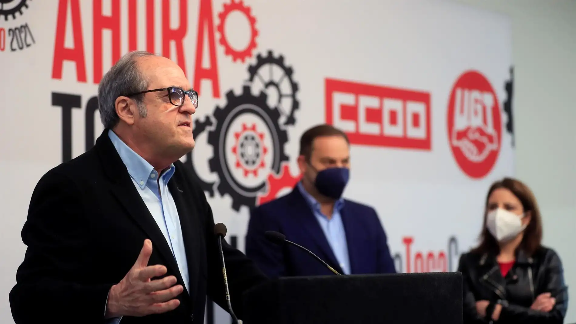 El PSOE llama a los trabajadores a luchar por los derechos "para que la derecha depredadora no nos los arrebate"