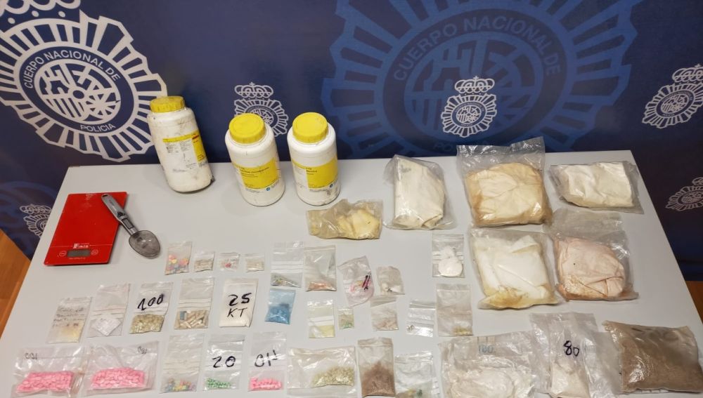 Parte de la droga localizada en Elche.