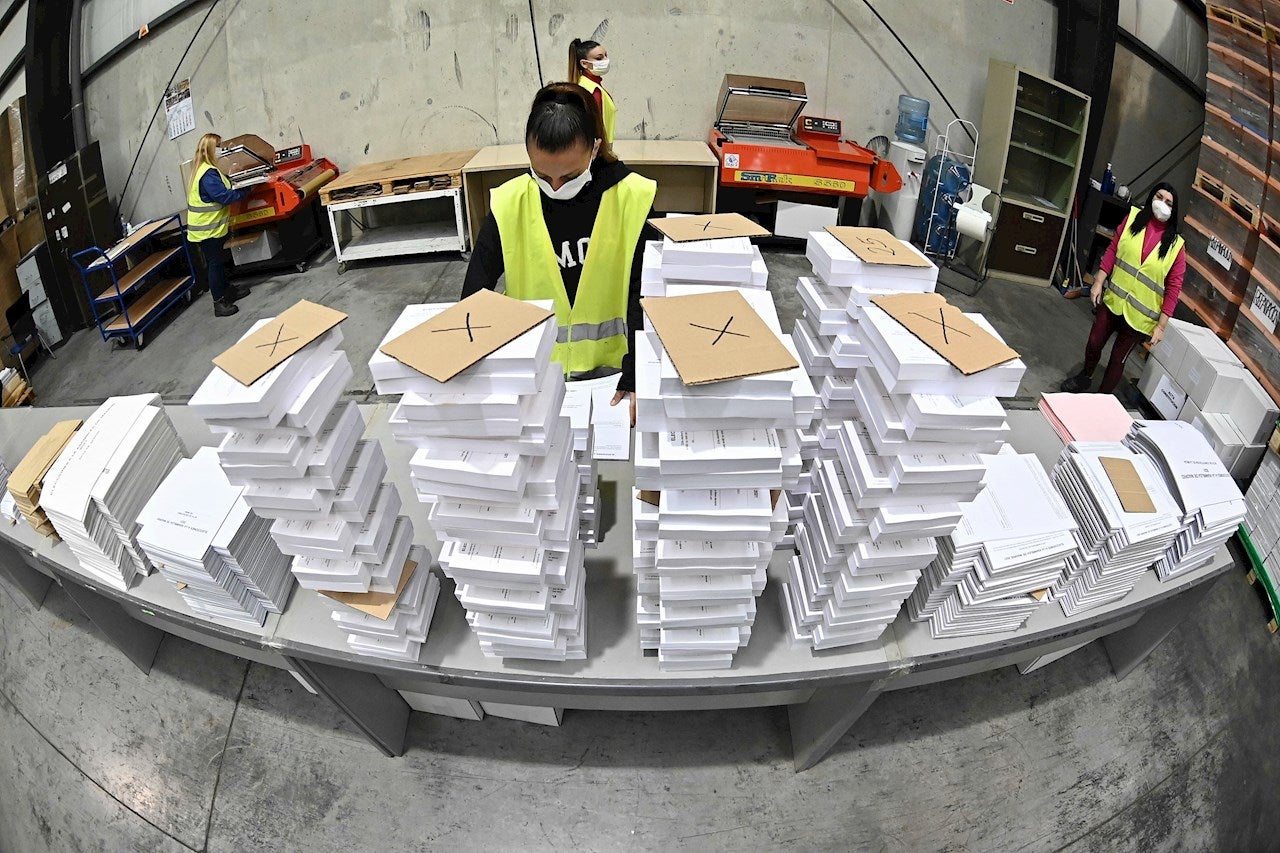 Elecciones Madrid: ¿Qué importancia puede tener el voto por correo en el resultado de las elecciones en Madrid? Elecciones Madrid: ¿Qué importancia puede tener el voto por correo en el resultado de las elecciones en Madrid?