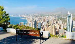 Cecilio y Tano le ponen ritmo al slogan #benidormteespera Cecilio y Tano le ponen ritmo al slogan #benidormteespera