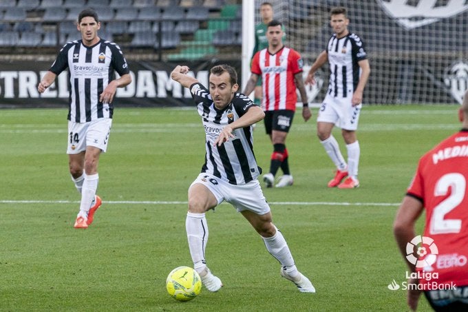 El pasado más reciente amenaza Castalia El pasado más reciente amenaza Castalia