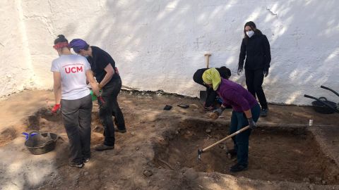 Hoy han comenzado los trabajos de exhumación en la fosa de Almagro Hoy han comenzado los trabajos de exhumación en la fosa de Almagro