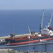 Buque Stavanger Pearl atracado en Bilbao Buque Stavanger Pearl atracado en Bilbao