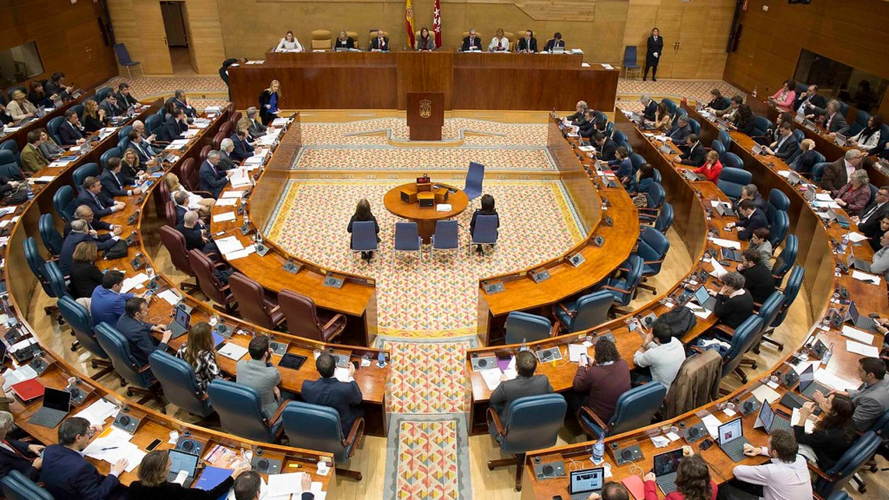 Elecciones Madrid: ¿Cuántos diputados se necesitan para tener la mayoría absoluta en la Comunidad de Madrid?