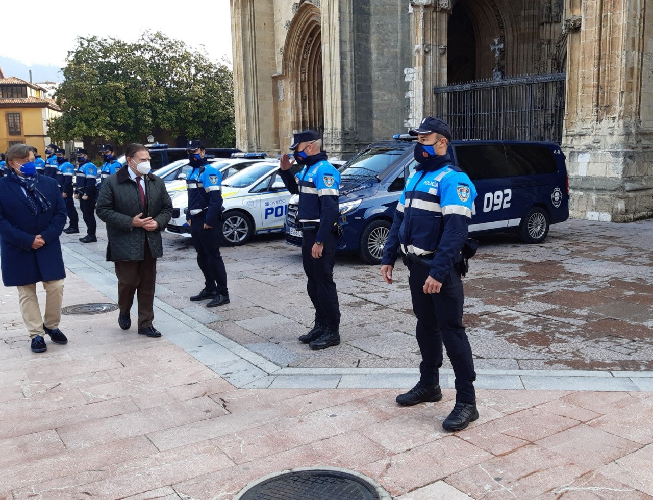 Más agentes en la policía local de barrio Más agentes en la policía local de barrio