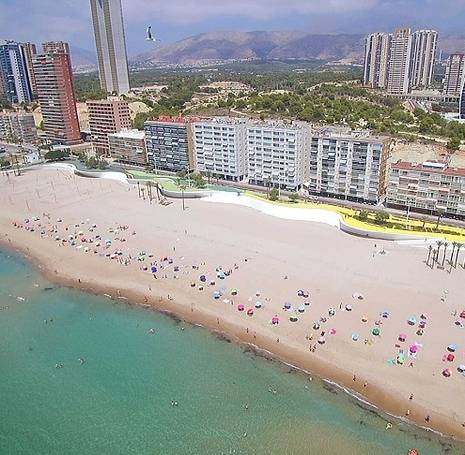 La planta hotelera de Benidorm y la Costa Blanca mantiene un 87% de sus alojamientos abiertos La planta hotelera de Benidorm y la Costa Blanca mantiene un 87% de sus alojamientos abiertos