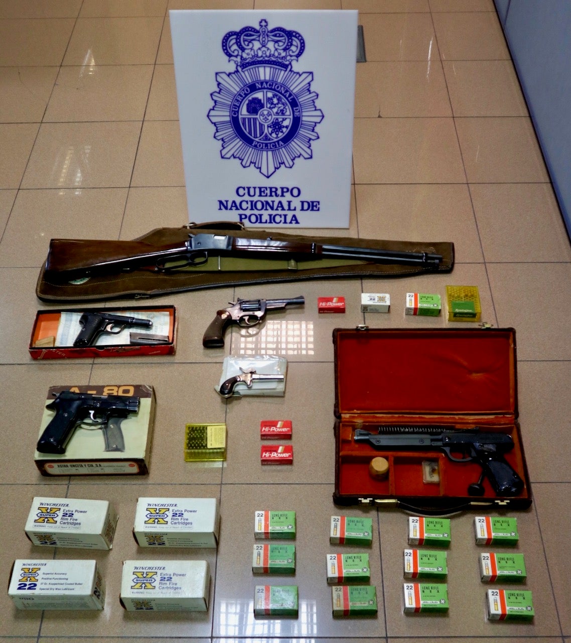 La Policía interviene varias armas a un nonagenario La Policía interviene varias armas a un nonagenario
