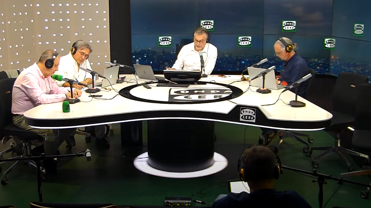 Así ha arrancado Alsina el especial 4M: "Madrid ha elegido libertad o democracia; fascismo o comunismo" Así ha arrancado Alsina el especial 4M: "Madrid ha elegido libertad o democracia; fascismo o comunismo"