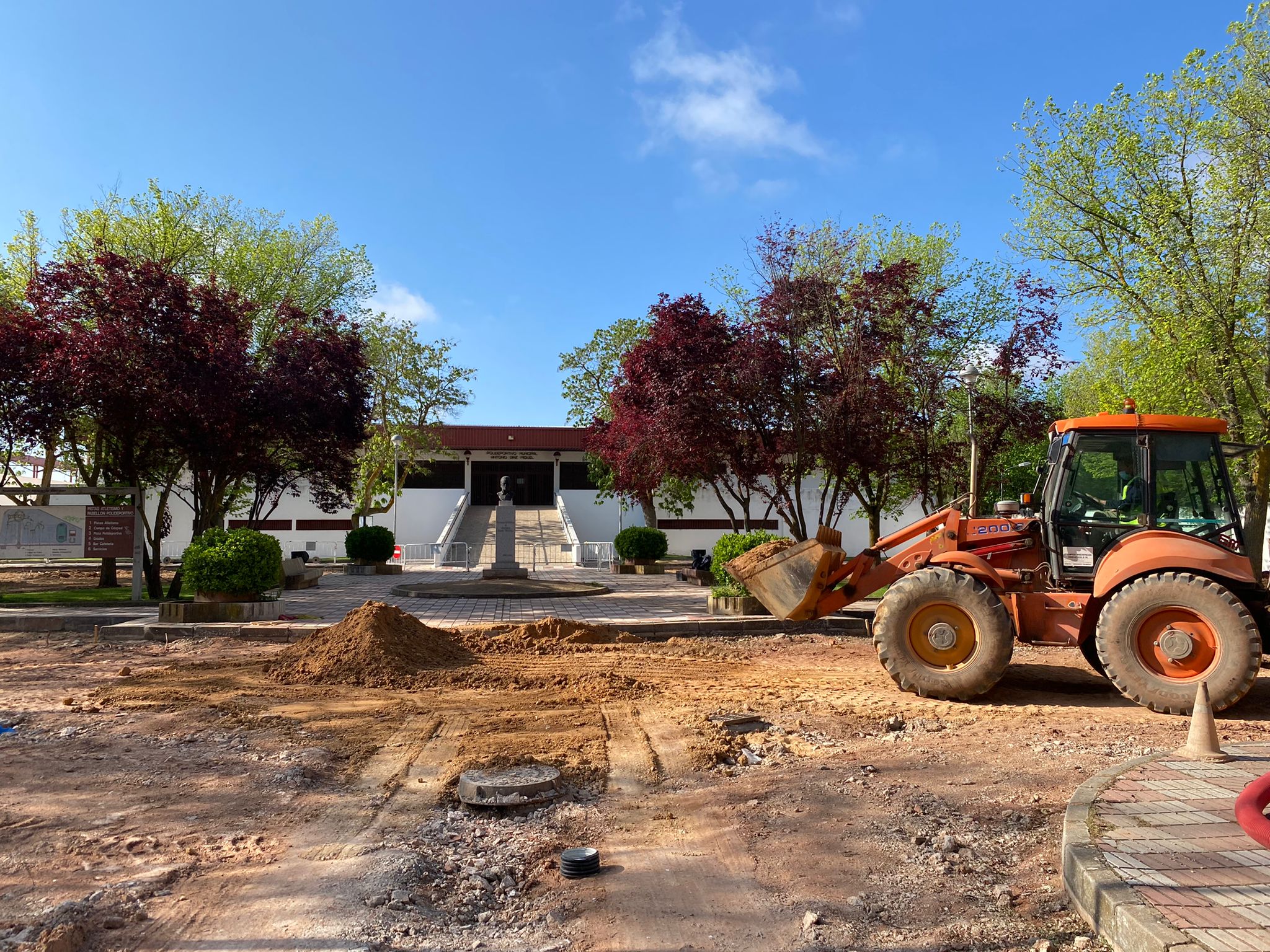 Obras de pavimentación en los accesos al Díaz-Miguel Obras de pavimentación en los accesos al Díaz-Miguel