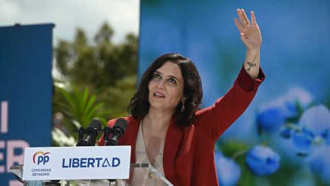 &iquest;Qu&eacute; significa el tatuaje que lleva en la mu&ntilde;eca Isabel D&iacute;az Ayuso? 