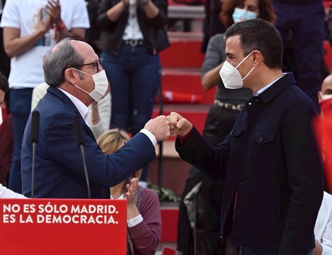 Tertulia: ¿Hace falta más autocrítica en el PSOE tras el descalabro de las elecciones de Madrid? Tertulia: ¿Hace falta más autocrítica en el PSOE tras el descalabro de las elecciones de Madrid?