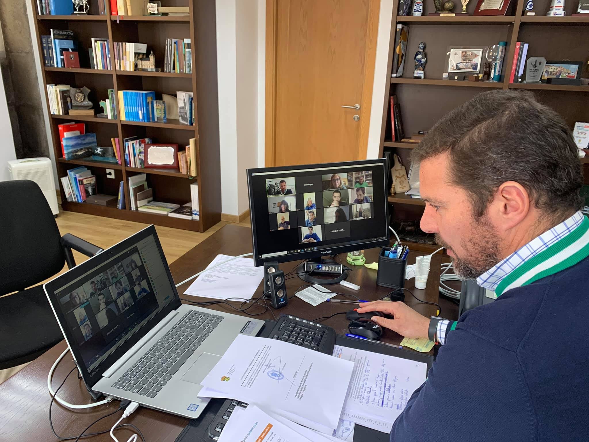 López Campos: “Na Estrada temos claro que o noso futuro pasa pola nova autovía" López Campos: “Na Estrada temos claro que o noso futuro pasa pola nova autovía"