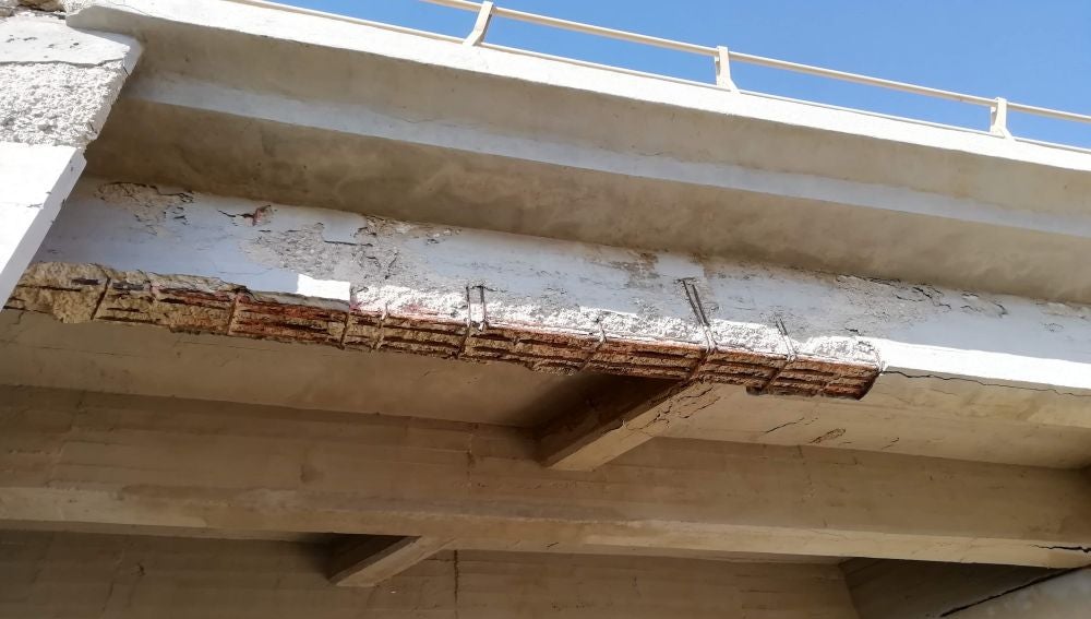 Desperfectos que presentan los pasos elevados 
