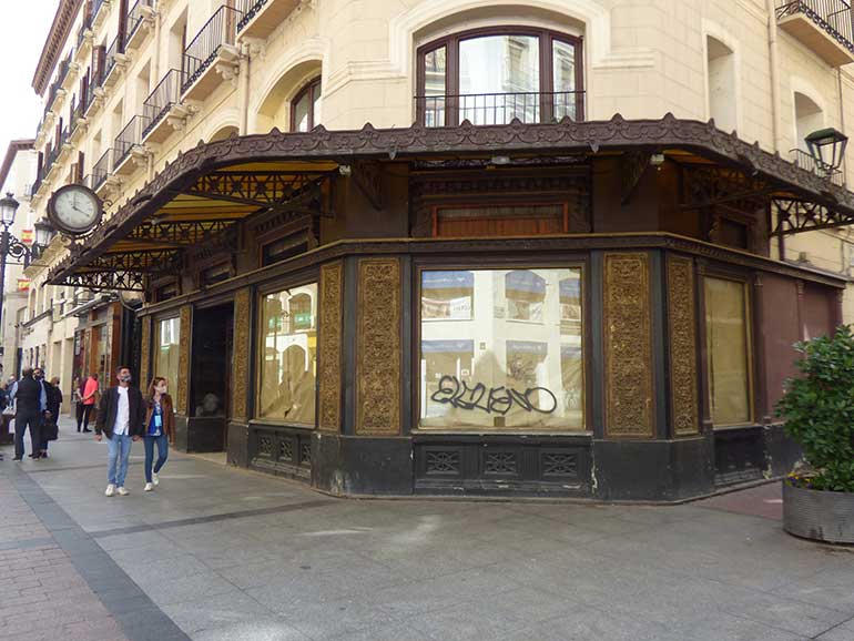 Santiago Baselga: "Me amenazó con destrozarlo todo si no le abonaba 130.000 euros" Santiago Baselga: "Me amenazó con destrozarlo todo si no le abonaba 130.000 euros"