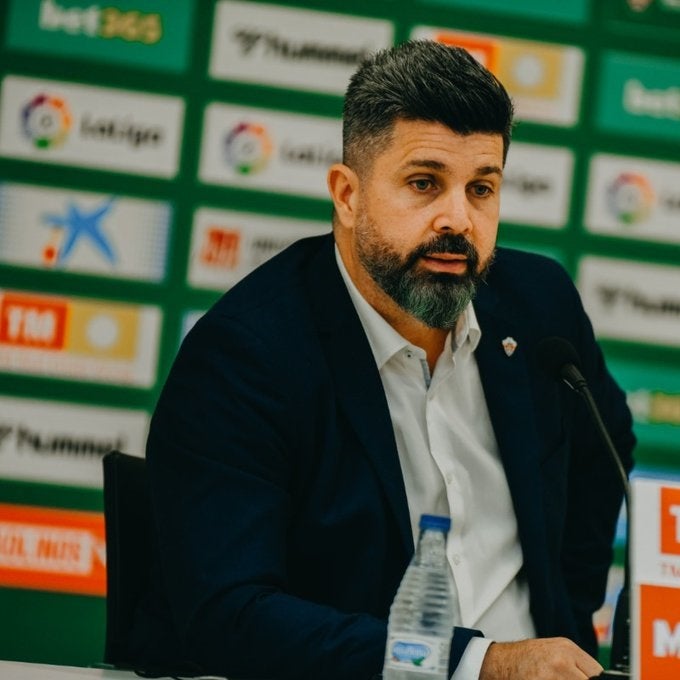 Elche CF: primera rueda de prensa de Bragarnik Elche CF: primera rueda de prensa de Bragarnik