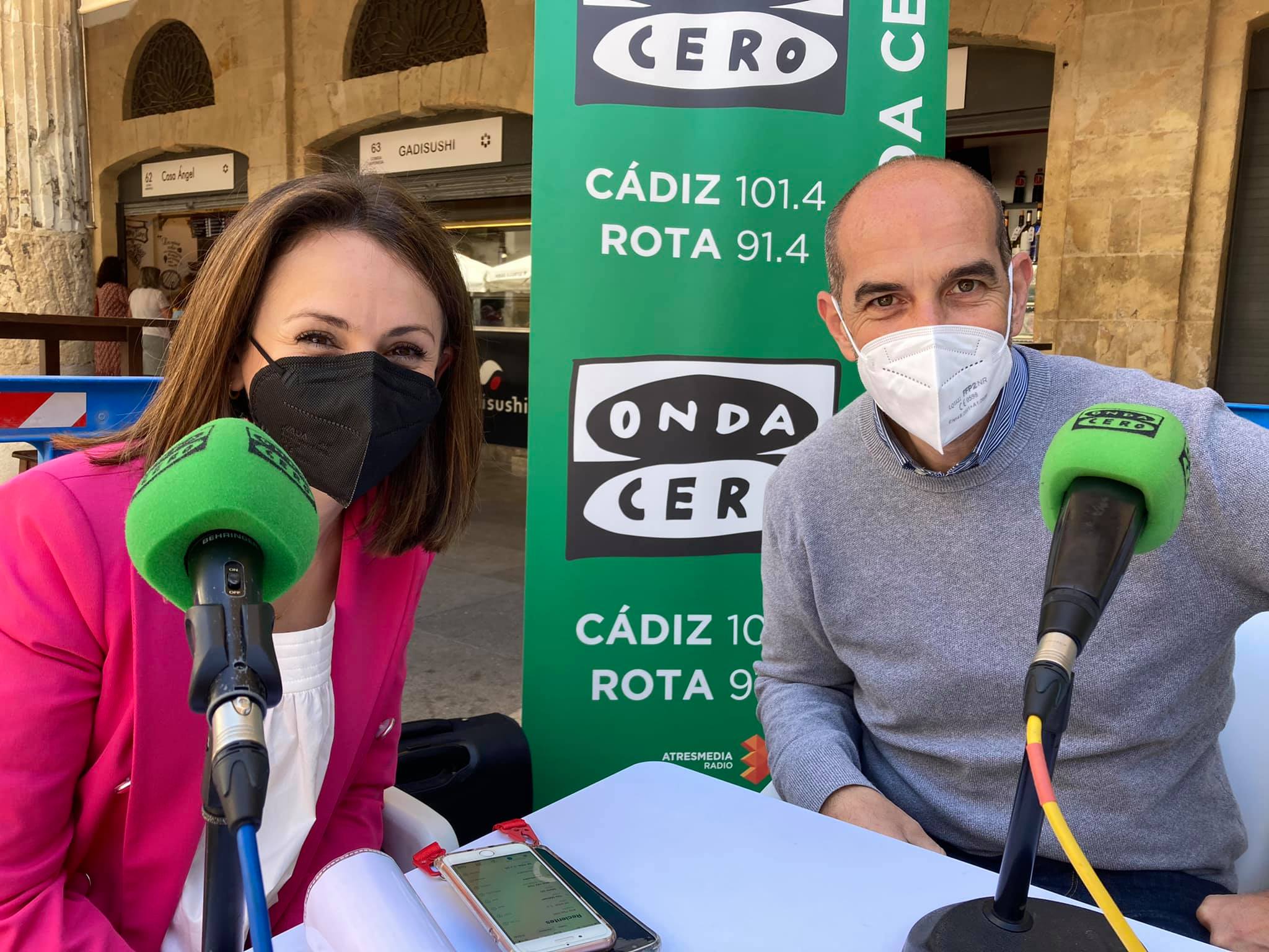 Los comercios del centro de Cádiz se vuelven a volcar contra el cáncer de mama en su día Los comercios del centro de Cádiz se vuelven a volcar contra el cáncer de mama en su día