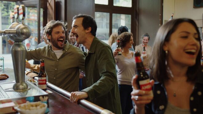 El bar es uno de los cuatro servicios más importantes para la mayoría los españoles El bar es uno de los cuatro servicios más importantes para la mayoría los españoles