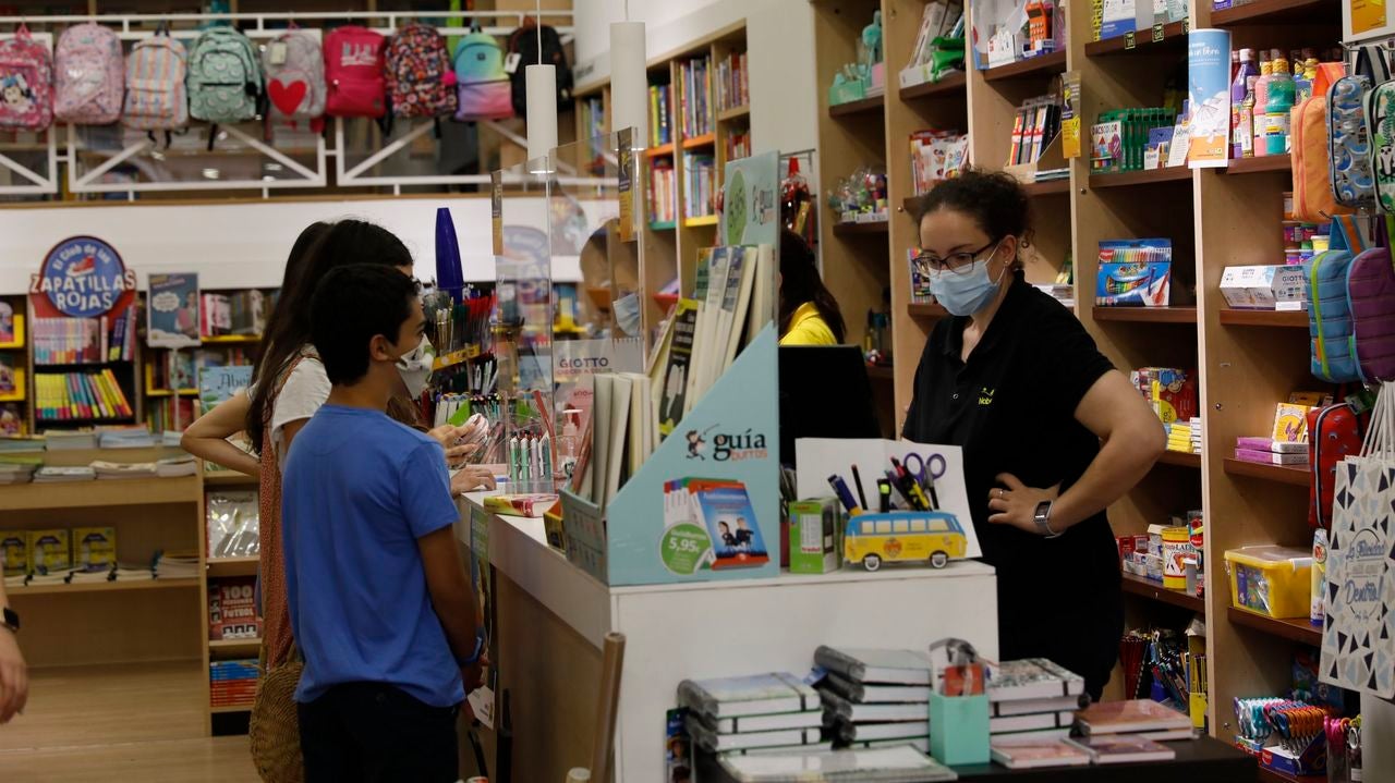 O Concello destina 210.000 euros para adquirir libros no comercio local O Concello destina 210.000 euros para adquirir libros no comercio local