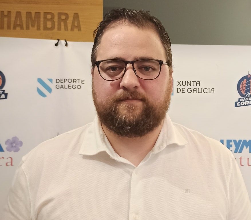 Sergio García: "Tengo la esperanza y confianza de que el público sea factor diferencial en el Palacio de Riazor" Sergio García: "Tengo la esperanza y confianza de que el público sea factor diferencial en el Palacio de Riazor"