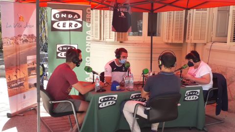 jugadores y entrenador rugby la vila