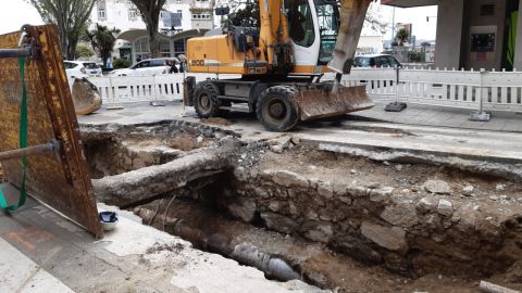 Parte de la muralla encontrada durante las obras de la calle Fontán