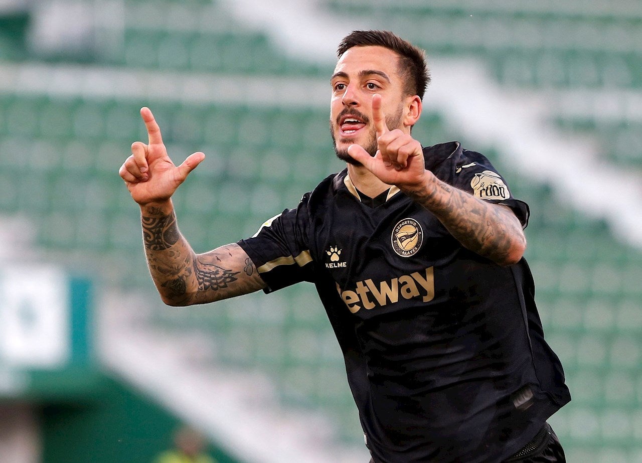 Joselu asegura que no ve los partidos de los demás equipos "para no calentarse la cabeza" Joselu asegura que no ve los partidos de los demás equipos "para no calentarse la cabeza"