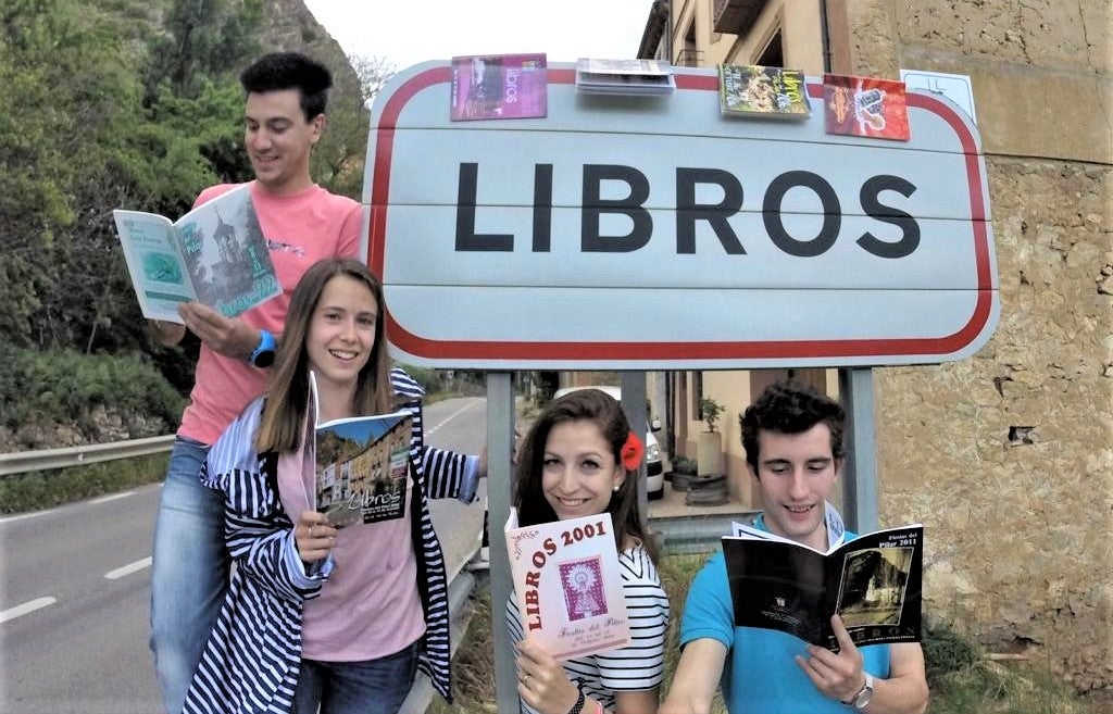 Carretera Secundaria: “Mi pueblo lee”, el proyecto que siembra de libros la España Vaciada Carretera Secundaria: “Mi pueblo lee”, el proyecto que siembra de libros la España Vaciada
