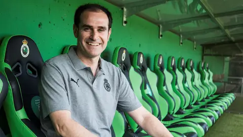 Ezequiel Loza Ezequiel Loza, nuevo entrenador del Rayo Cantabria, filial del Racing