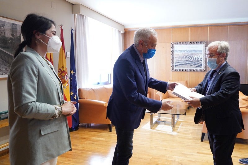 El Justicia denuncia los retrasos en la valoración de la discapacidad infantil El Justicia denuncia los retrasos en la valoración de la discapacidad infantil