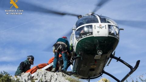 Rescatados dos monta&ntilde;eros en la cara norte del Espig&uuml;ete