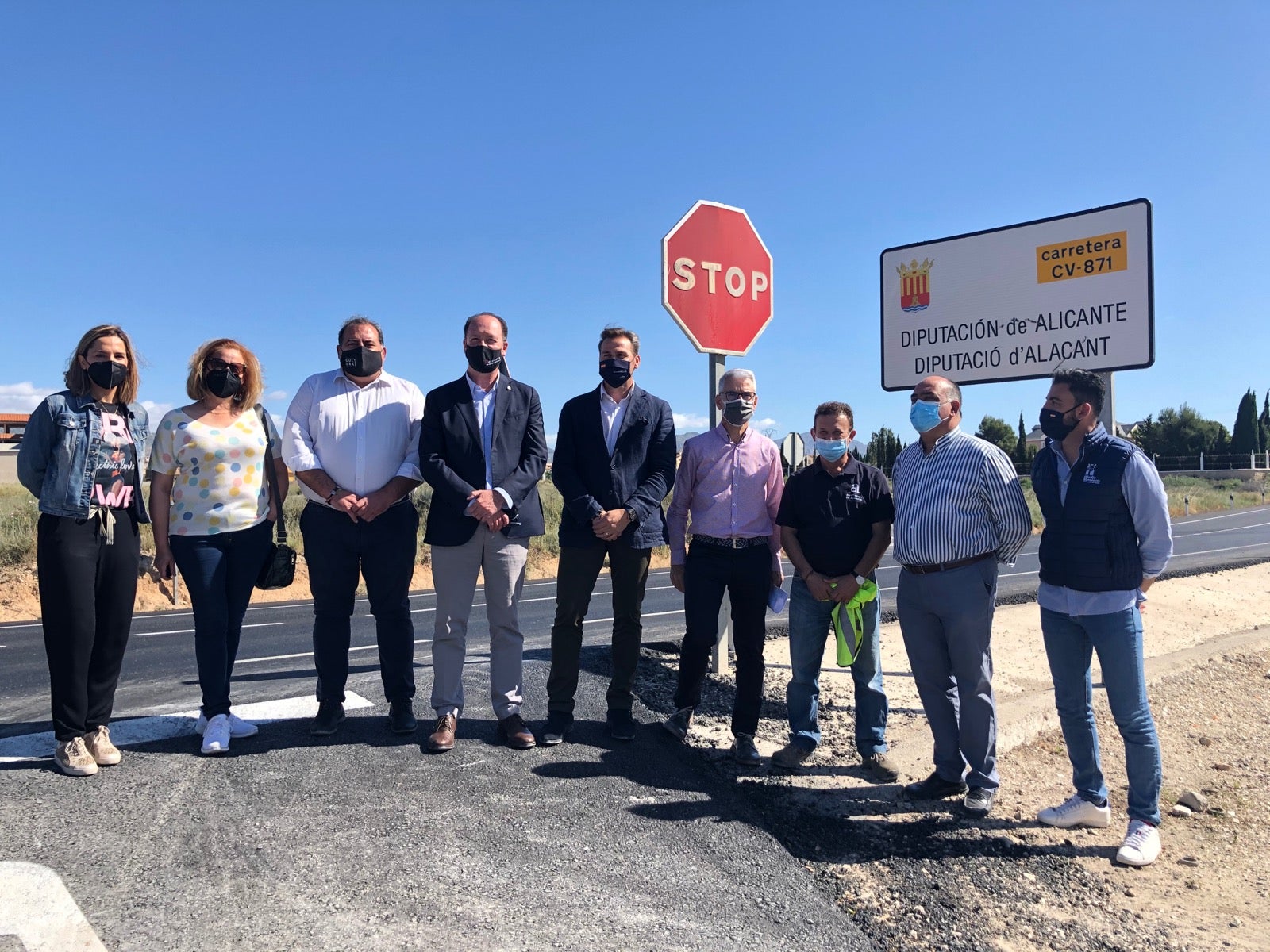 Además de la mejora de esta vía, la Diputación Provincial de Alicante ha ejecutado el drenaje de la CV-923 que va desde Arneva a la Comunidad de Murcia Además de la mejora de esta vía, la Diputación Provincial de Alicante ha ejecutado el drenaje de la CV-923 que va desde Arneva a la Comunidad de Murcia