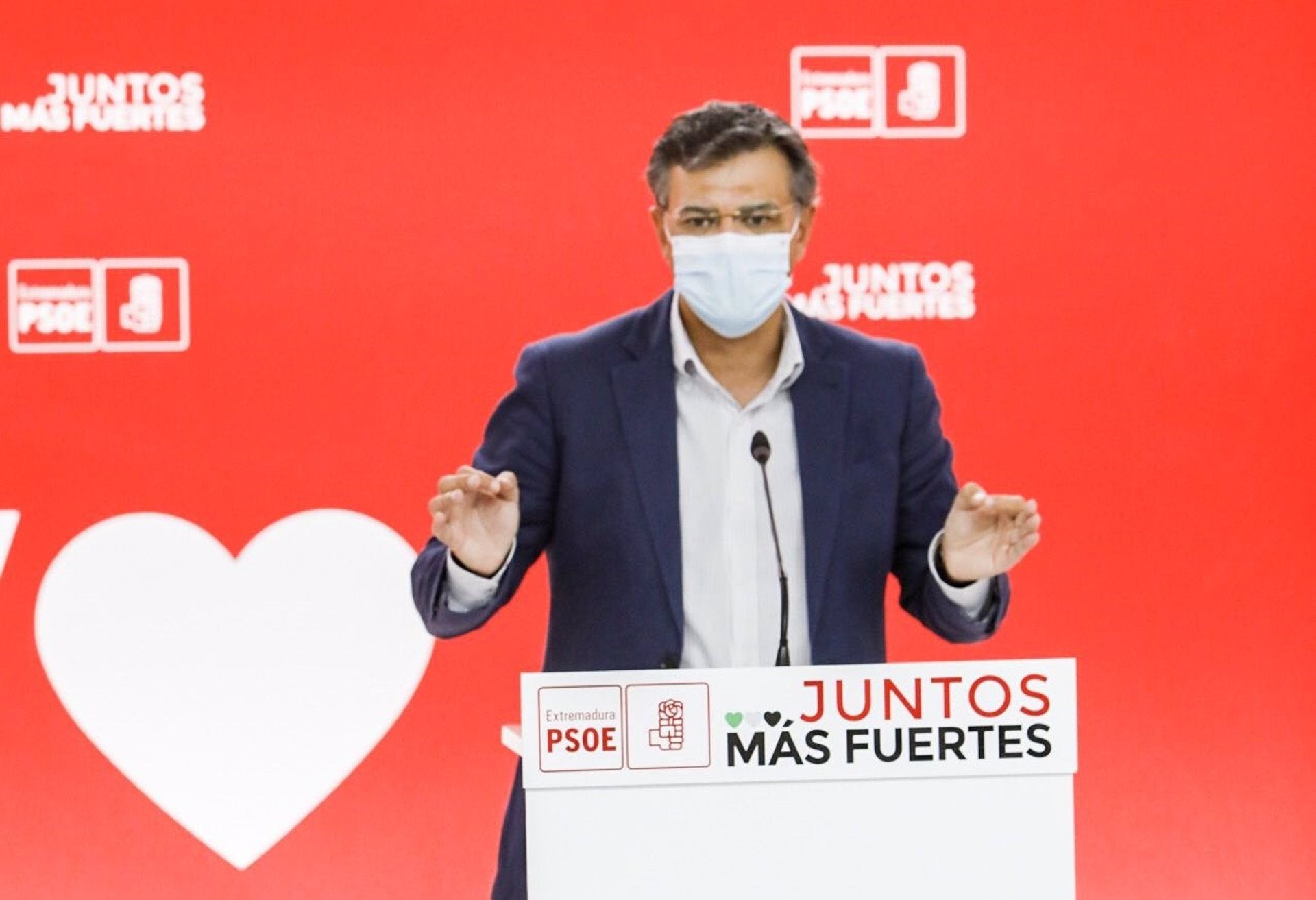El PSOE extremeño pide abrir un proceso de diálogo interno dentro del partido antes de tomar una decisión sobre los indultos El PSOE extremeño pide abrir un proceso de diálogo interno dentro del partido antes de tomar una decisión sobre los indultos