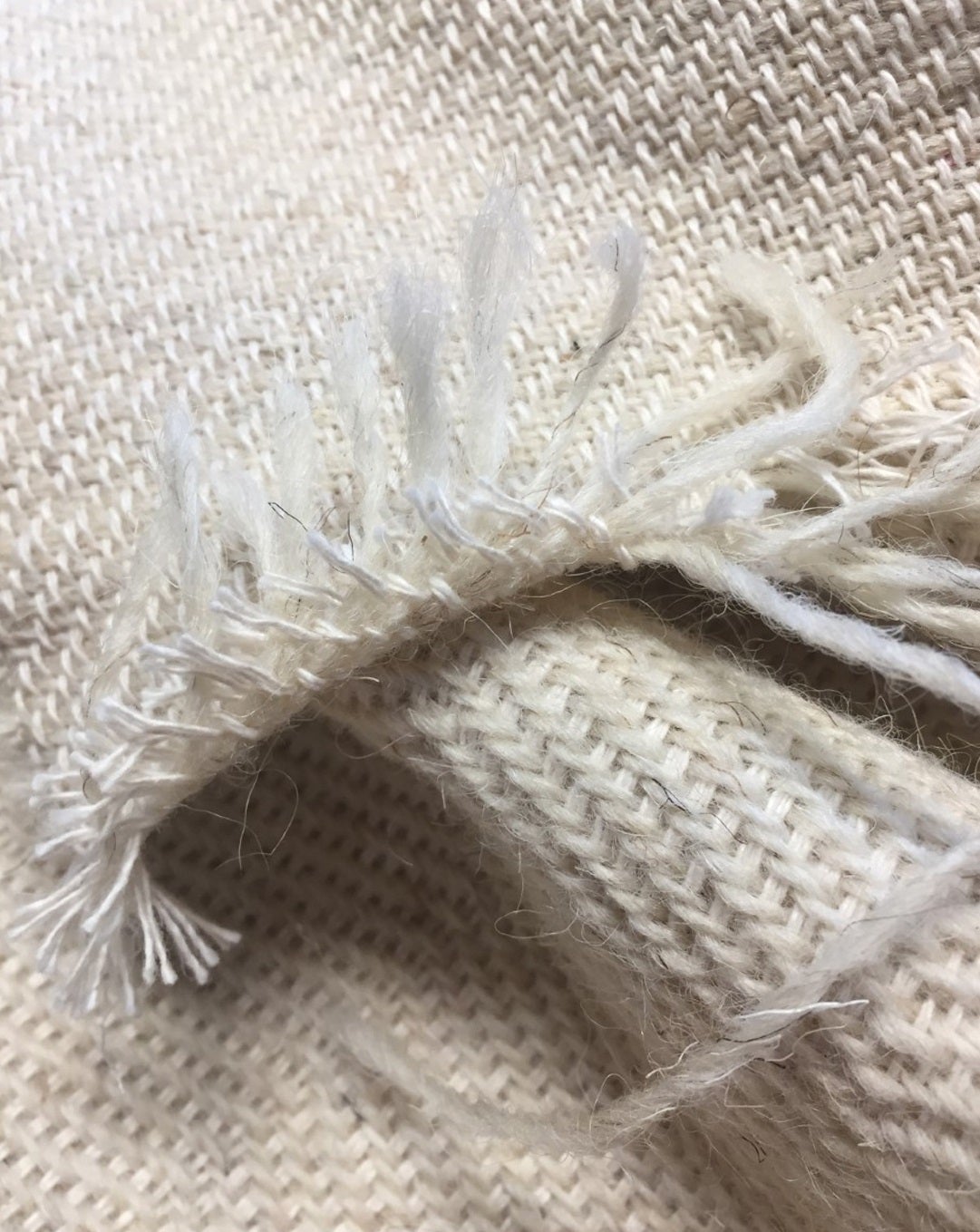 La diseñadora María Clé prepara su vuelta a Vitoria de la mano de un nuevo tejido basado en lana de oveja latxa La diseñadora María Clé prepara su vuelta a Vitoria de la mano de un nuevo tejido basado en lana de oveja latxa