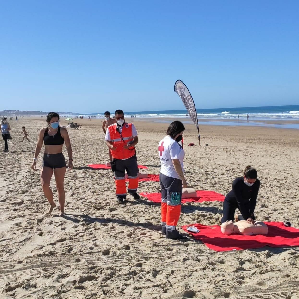 El equipo de socorristas de Cruz Roja en Chiclana, uno de los mejores de España El equipo de socorristas de Cruz Roja en Chiclana, uno de los mejores de España