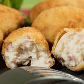 Joaquín Guillamó, Presidente AEHTC, 22 establecimientos de la ciudad nos ofrecen la mejor variedad de croquetas Joaquín Guillamó, Presidente AEHTC, 22 establecimientos de la ciudad nos ofrecen la mejor variedad de croquetas