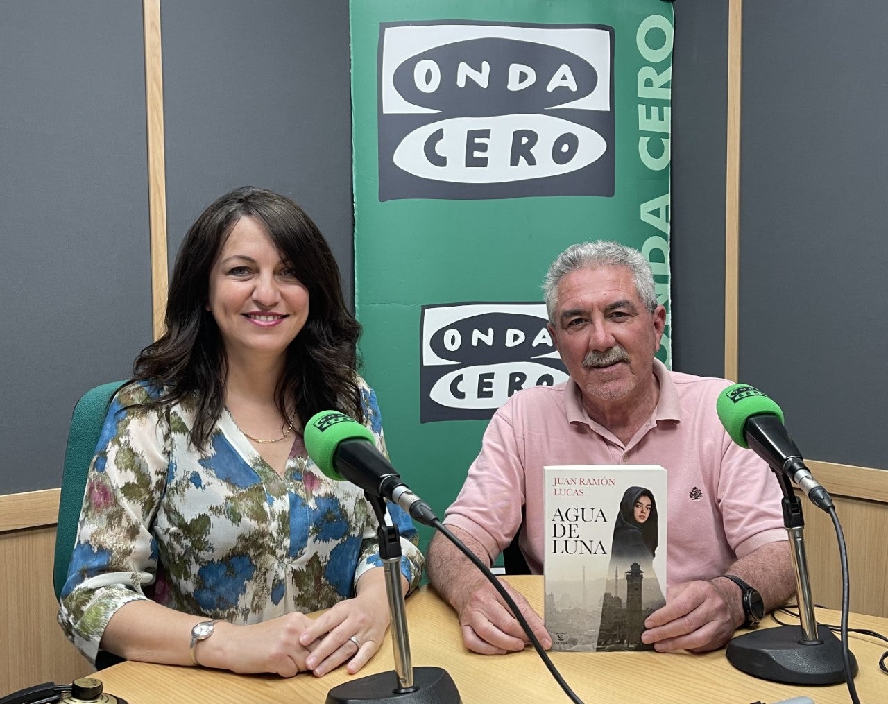 Juan Ramón Lucas recrea el falso paraíso que habita en el infierno yihadista, para una joven que es seducida por un activista radical Juan Ramón Lucas recrea el falso paraíso que habita en el infierno yihadista, para una joven que es seducida por un activista radical