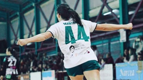 Ana Mart&iacute;nez dice adi&oacute;s a Carr&uacute;s y cede el brazalete de capitana.