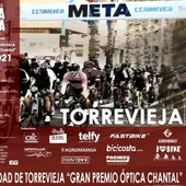 Hablamos con Francisco Lafuente Pte. Club ciclista de Torrevieja y Emilio Rogel, hgerente de Optica Chantal, patrocinador Hablamos con Francisco Lafuente Pte. Club ciclista de Torrevieja y Emilio Rogel, hgerente de Optica Chantal, patrocinador
