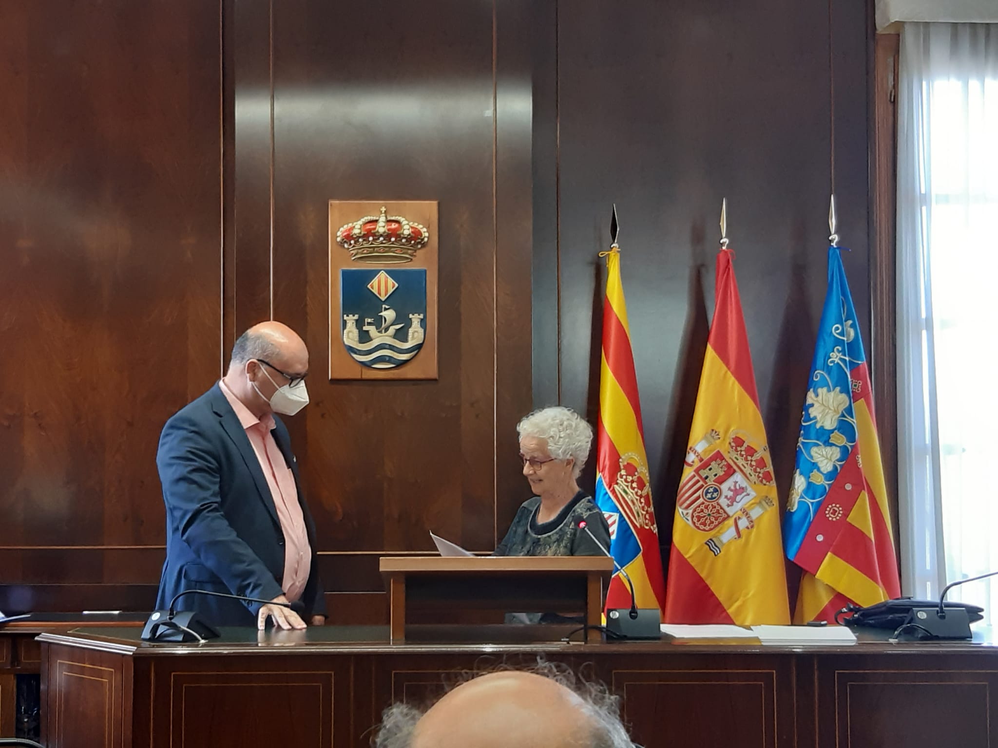 La Vila Joiosa entrega a Mari Pau Vila el decreto que le otorga su nombre a una calle La Vila Joiosa entrega a Mari Pau Vila el decreto que le otorga su nombre a una calle