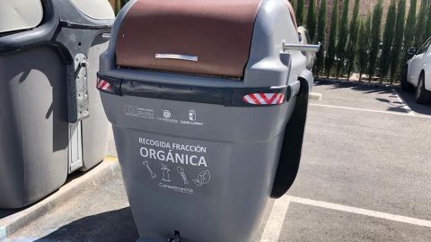 Contenedor Marr&oacute;n