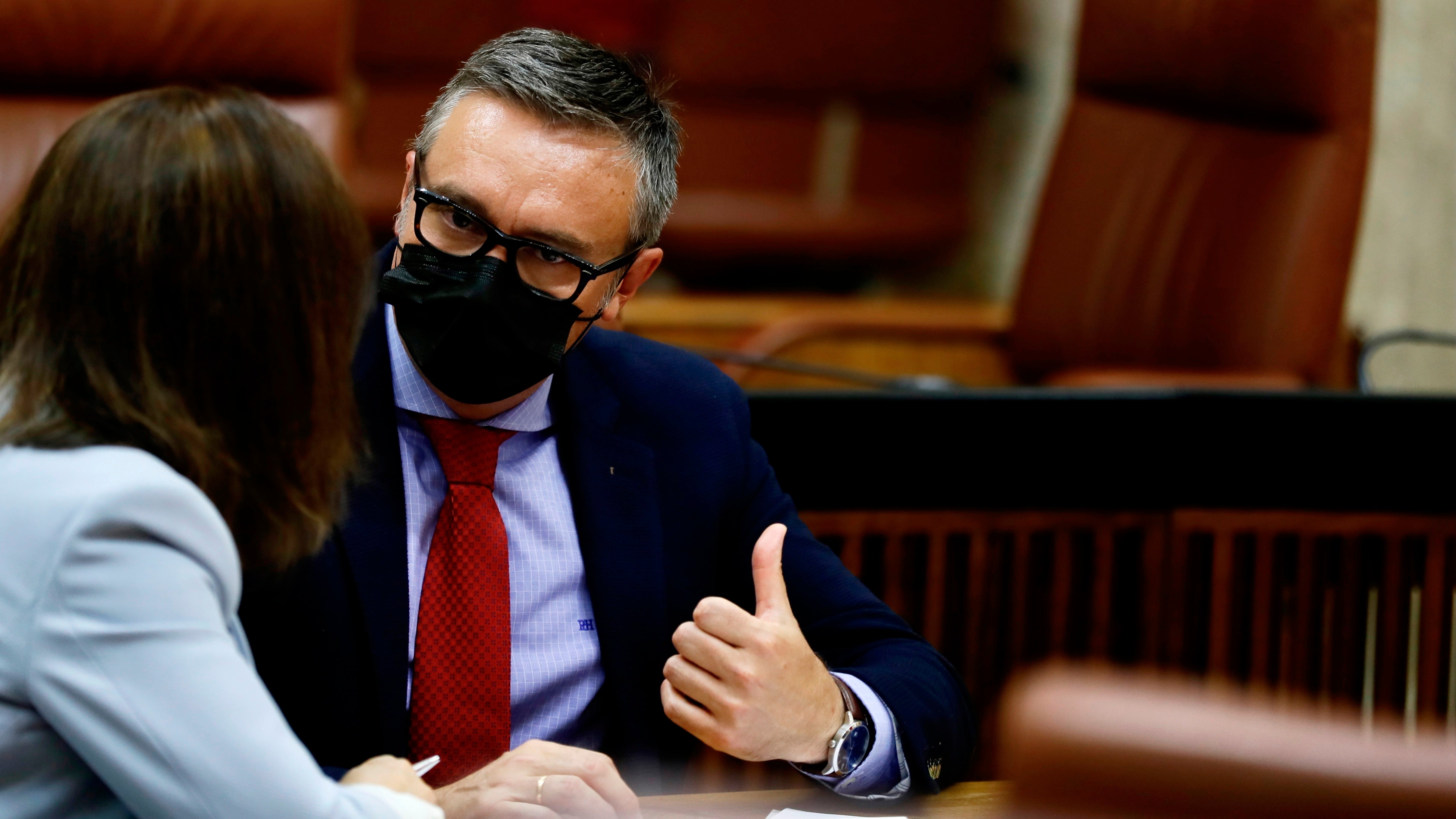 Manuel Gavira (VOX): "Moreno Bonilla quiere nuestros votos pero no quiere cumplir con nosotros" Manuel Gavira (VOX): "Moreno Bonilla quiere nuestros votos pero no quiere cumplir con nosotros"