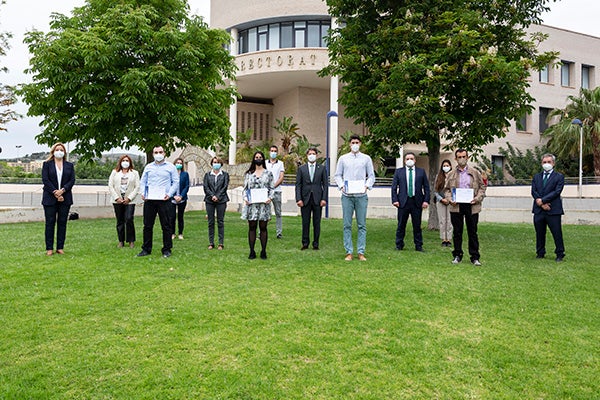 El Aula Fundación Torrecid de la UJI entrega sus becas y premios del curso 2020-2021 El Aula Fundación Torrecid de la UJI entrega sus becas y premios del curso 2020-2021