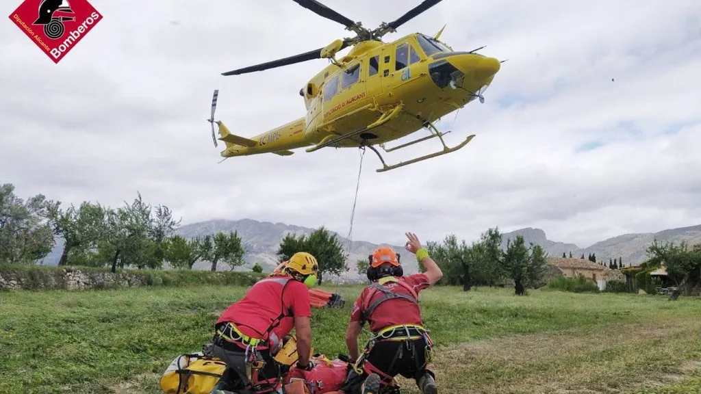 incendio guadalest bomberos
