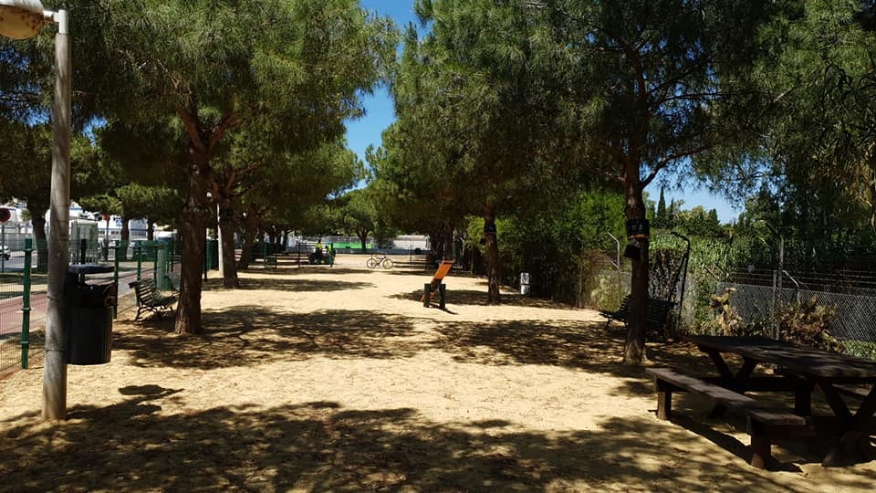 Reabre el parque canino 'Carlos Cano' con mejoras importantes Reabre el parque canino 'Carlos Cano' con mejoras importantes
