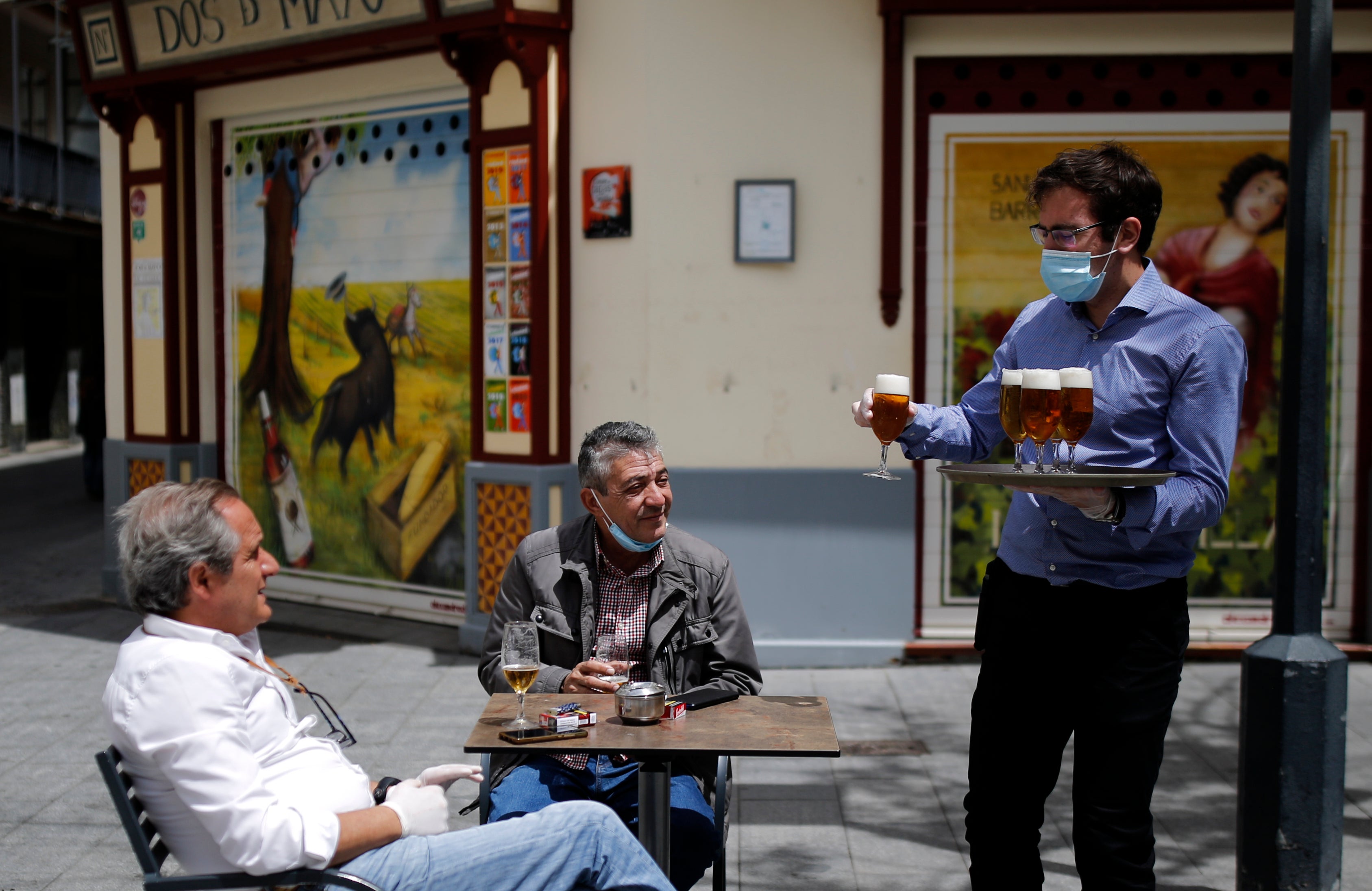 Cataluña relaja las restricciones en bares y restaurantes: estas son las medidas en vigor Cataluña relaja las restricciones en bares y restaurantes: estas son las medidas en vigor